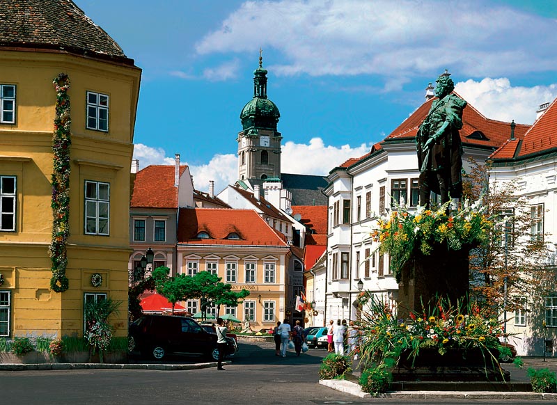 Győr, Panel korszerűsítés Győr, Mécs László u. 10-18.