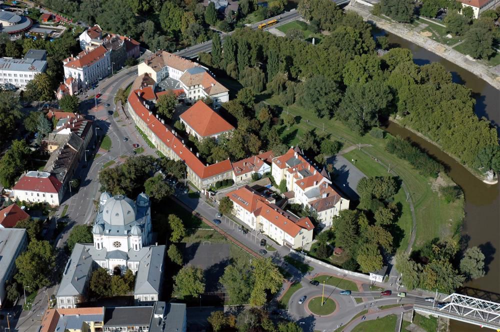 Szeretetházzal fejeződött be a Győri Evangélikus Egyházközség 9 ütemből álló korszerűsítése