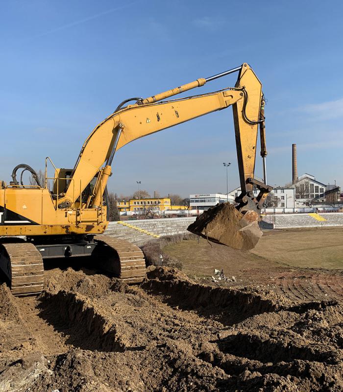 Megkezdődtek a Bozsik stadion bontási munkái.
