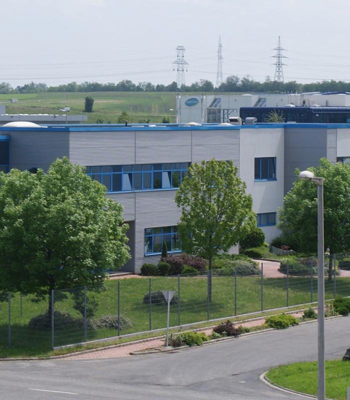 Egyedülálló technológiával bővül Győrben az Ersblöh csarnoka